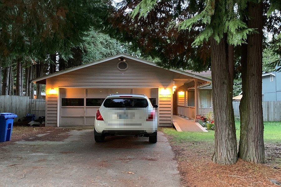 1st image of 5029 S 70th St