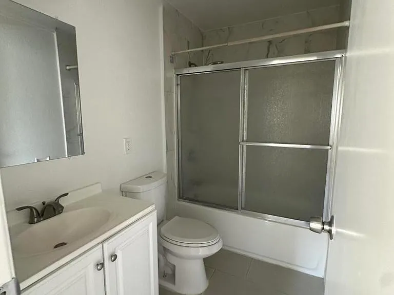 5534 Gotham St #5532-1/2 — Photo 10
