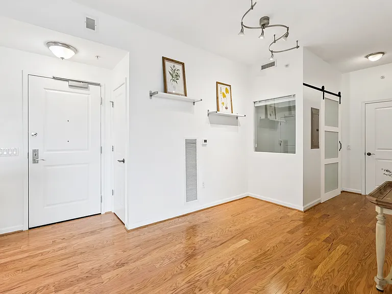 1390 Kenyon St NW #416 — Photo 6