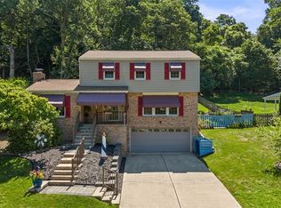 222 Ligonier Ln, New Kensington, PA 15068