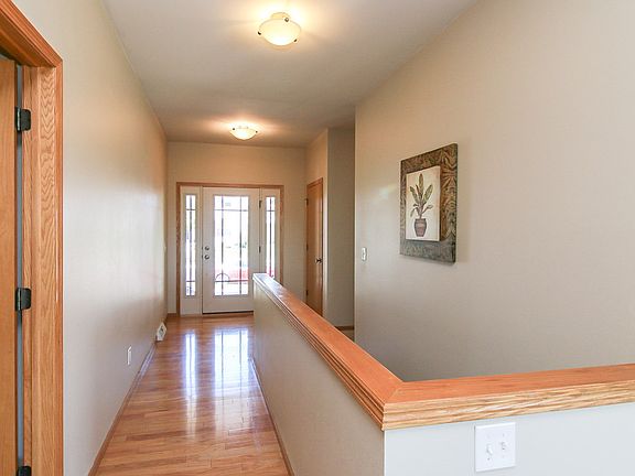 3rd image of 9449 Briar Haven Dr