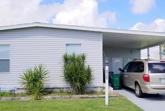 2nd image of 814 Oriole Cir