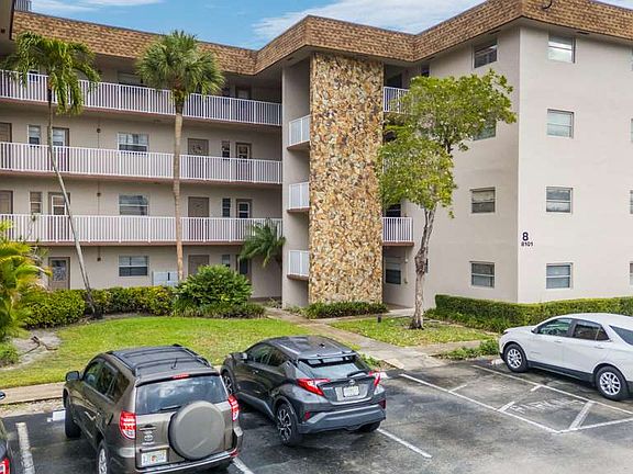 2nd image of 8101 SW 24th Ct APT 407