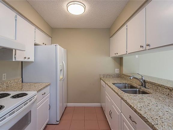 5th image of 6128 Oak Cluster Cir