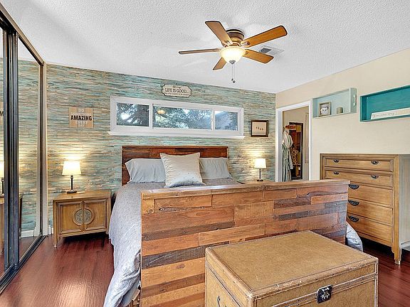 5th image of 25 Astoria Cir
