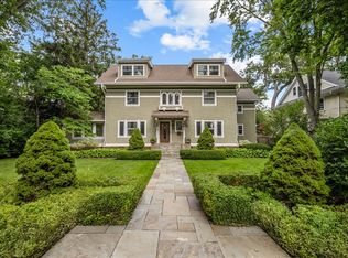 412 Central Ave, Wilmette, IL 60091