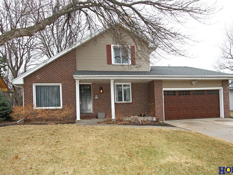 1st image of 3011 Shelley St