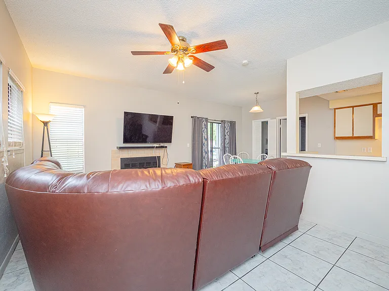 210 Oak Bay St #403 — Photo 7