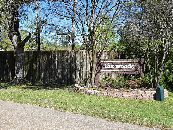 3rd image of 105 Mayers Trce