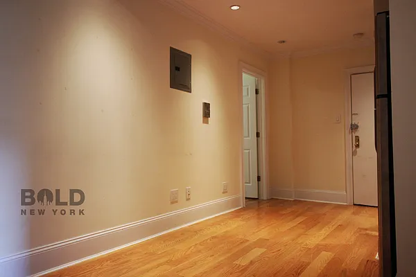 Rented by Bold New York | media 17