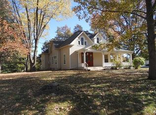 904 N Main St, Carrollton, MO 64633