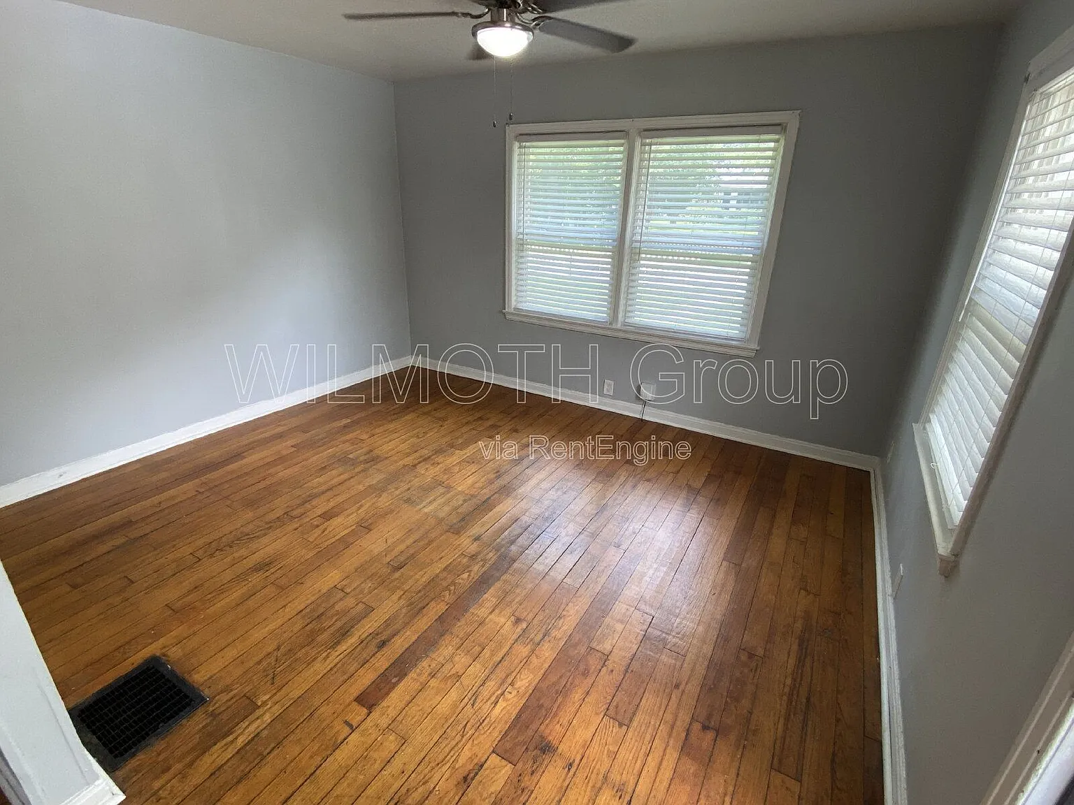 3 bed, 1.0 bath, 1000 sqft, $825 — Photo 2