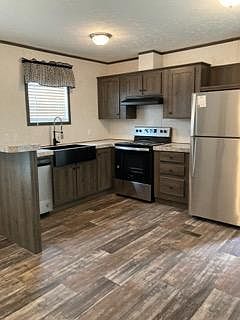 3rd image of 2016 Glengate Estates Dr