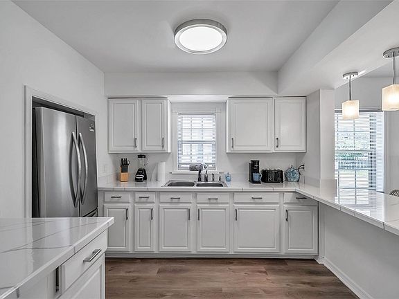 5th image of 3023 25th St N #A