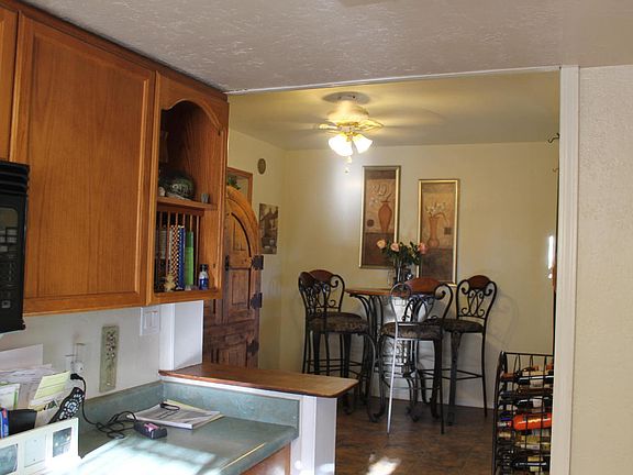 5th image of 843 W Rosser St