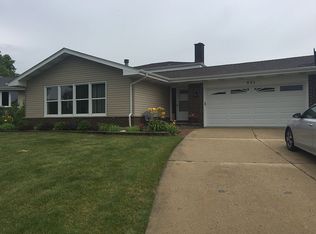 431 Neal Ct, Schaumburg, IL 60193
