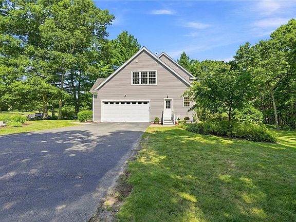 5th image of 78 Fairview Dr