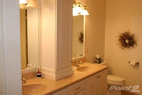 2nd image of 1808 Poplar Ln