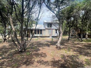 1004 Scenic Dr, Bandera, TX 78003