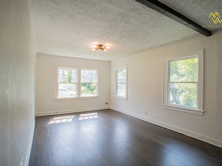 3938 Myrtle Ave — Photo 8