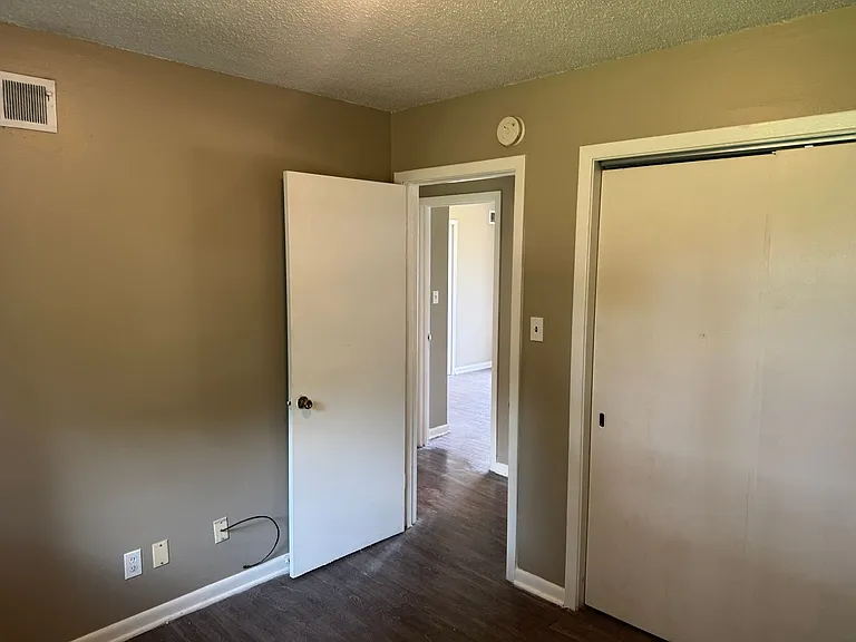 2858 Phyllis Cv — Photo 11