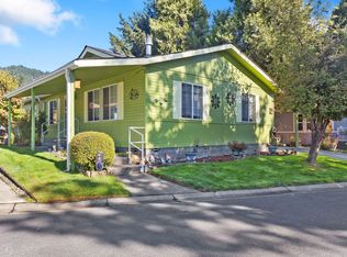 206 NW Creekside Dr, Grants Pass, OR 97526