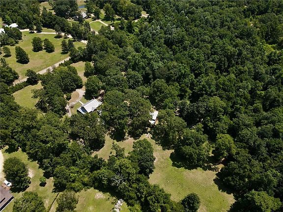 4th image of 7 Green Leaf Ln