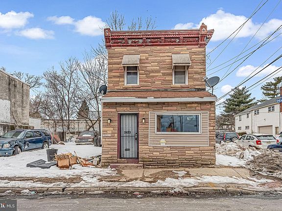 2nd image of 2423 Sherman Ave