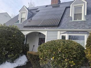 71 Angevine Avenue, Hempstead, NY 11550