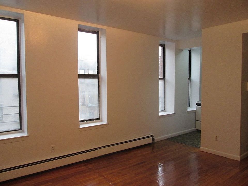 1st image of 1625 Lexington Ave APT 2C
