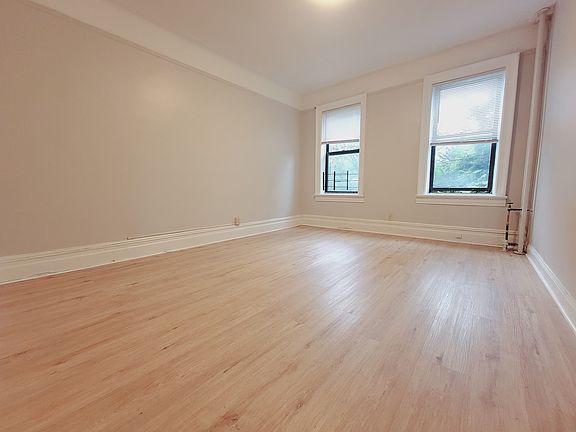 4th image of 47 Duncan Ave #22E