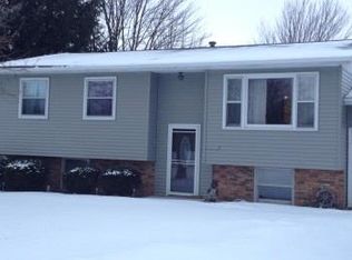 104 Lake St, Walkerton, IN 46574