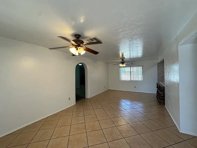 3209 S Capri Cir — Photo 9