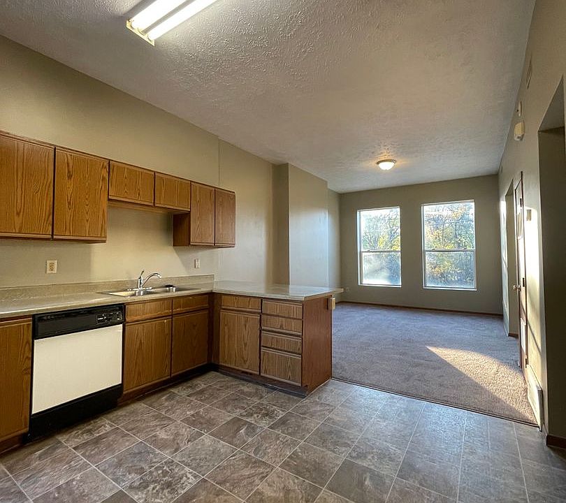 1st image of 1001 N 29th St #2306CC91
