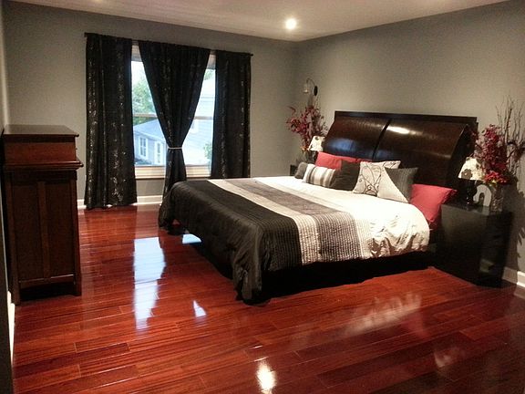 4th image of 1017 Newport Hbr