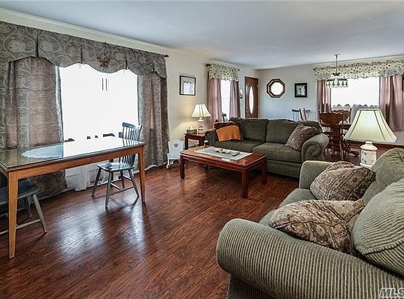 4th image of 15 Silber Ave