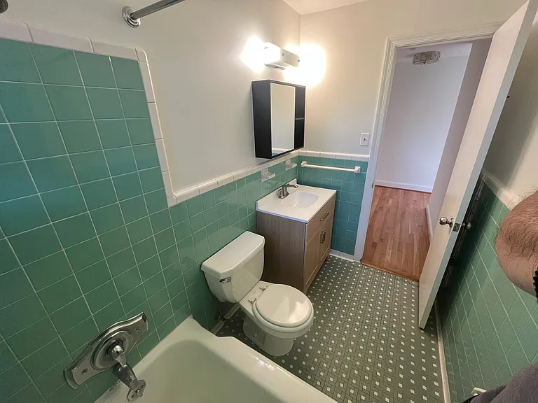 Upstairs hall bath