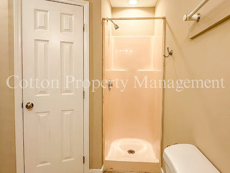 4516 Greentree Rd #9 — Photo 13