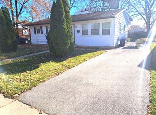 2101 W Pacific Ave, Waukegan, IL 60085