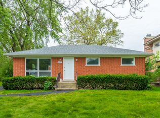 3407 Highland Ct, Glenview, IL