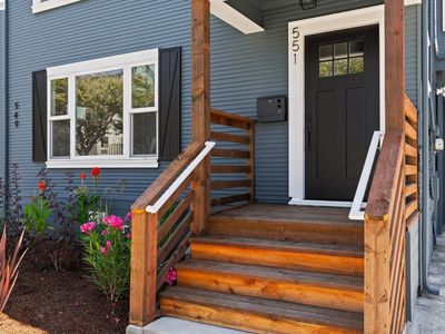 551 53rd St, Oakland, CA, 94609