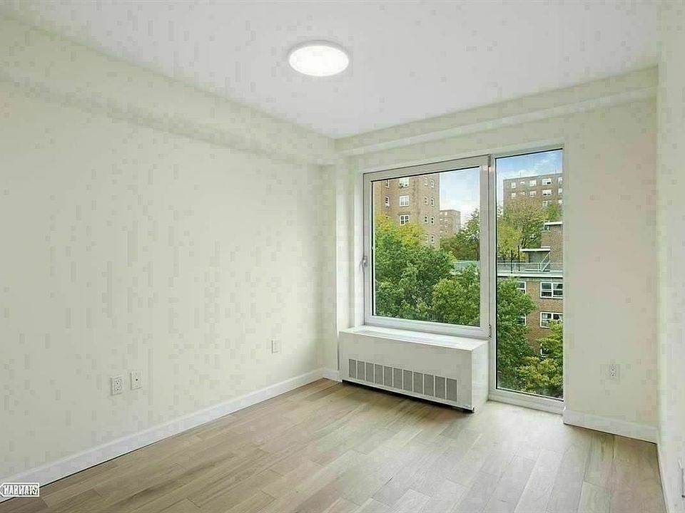 1st image of 109 E 115th St #4J