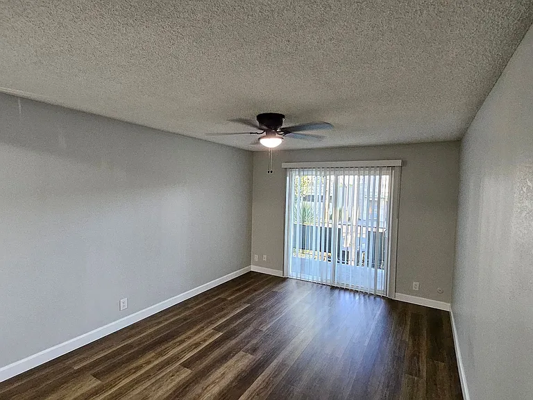 PARKWEST APARTMENTS — Photo 3