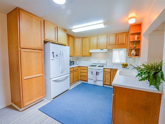 5th image of 8070 Valdosta Ave