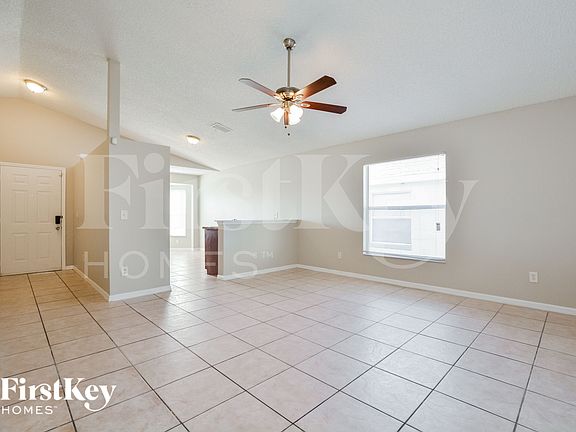 4th image of 7571 Groveoak Dr