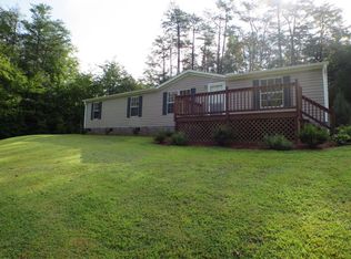 382 Terrace Ridge Dr, Franklin, NC 28734