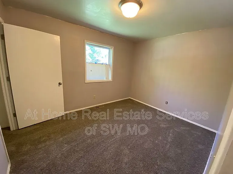 109 Aspen Cir — Photo 8