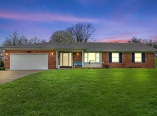 2027 Rolling Hills Blvd, Fairfield, OH 45014