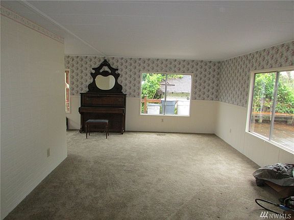 2nd image of 8915 SE Colvos Dr