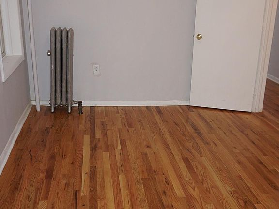 5th image of 329 Park Ave